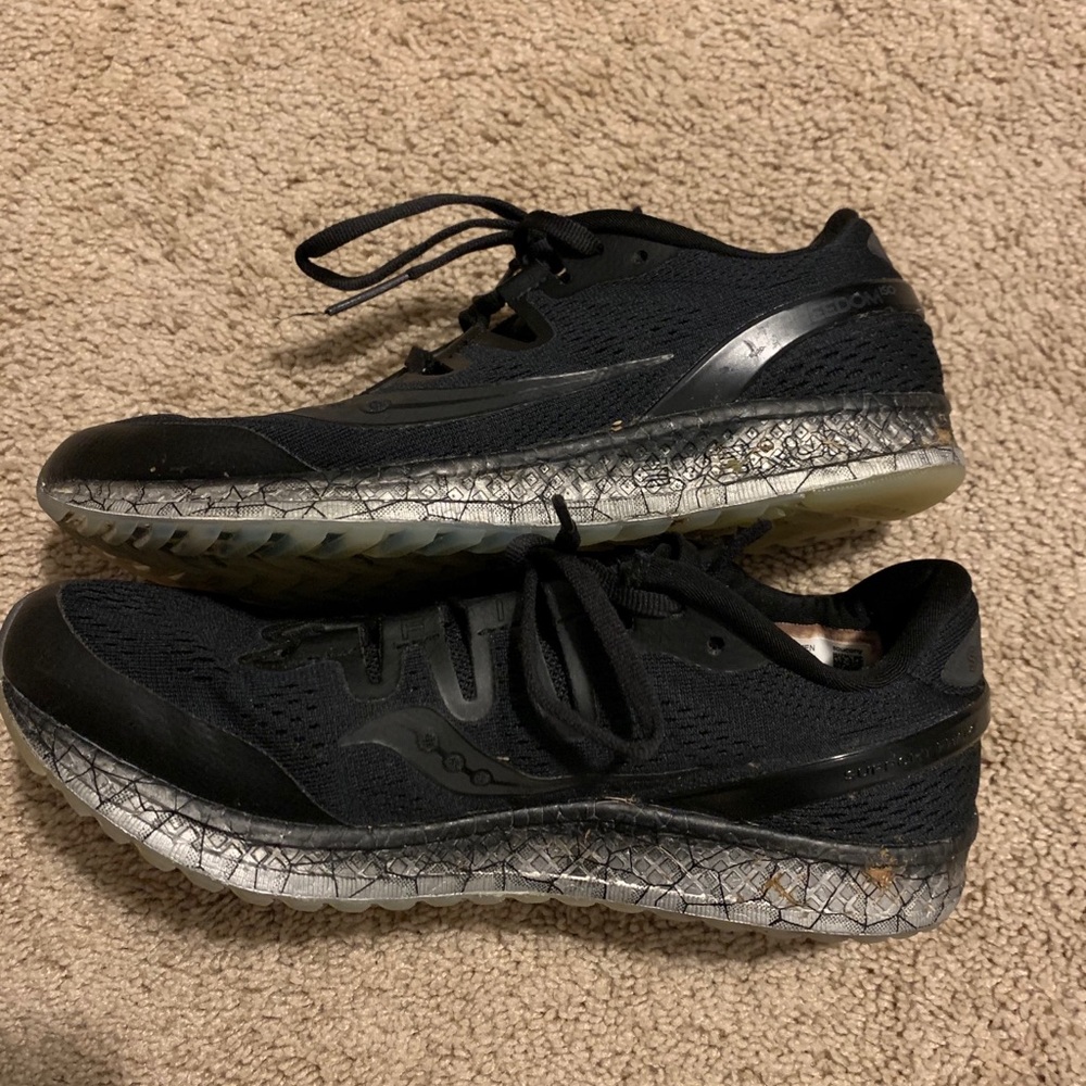 Saucony Everun Sneakers